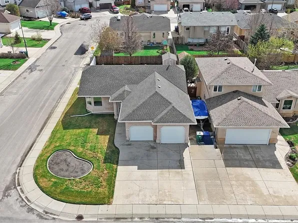 735 Fairbrother AVENUE, Saskatoon, SK S7S 1H8