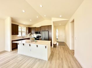 337 Laniuma Pl, Wailuku, HI 96793