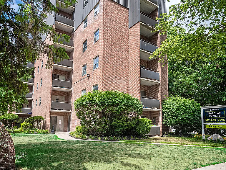695 Talbot St #1 & 14 — Photo 16