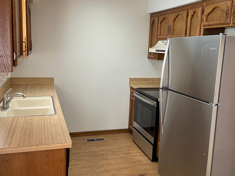 911 SW 19th St, Blue Springs, MO 64015 Zillow