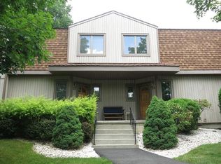 30 Meadowlark Cir, Peekskill, NY 10566