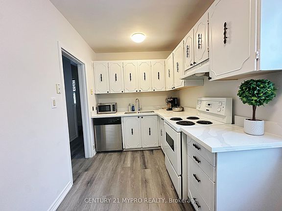 5th image of 448 Hamilton St