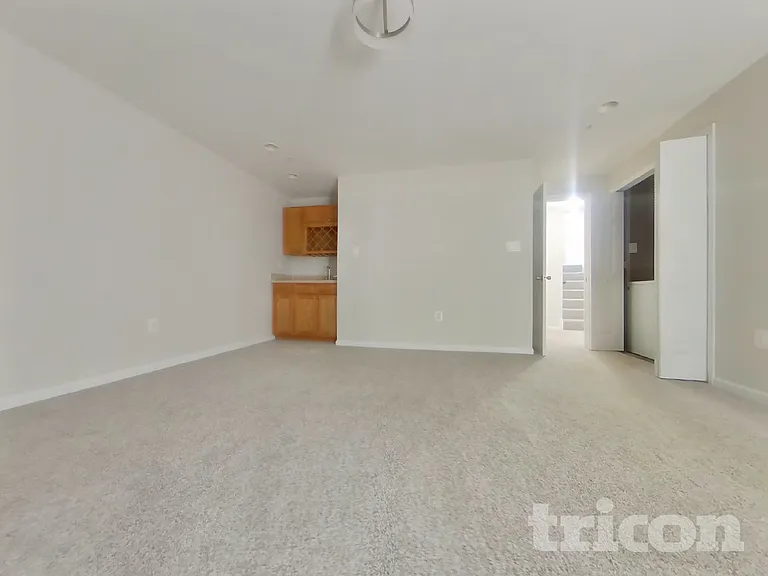 10930 W Point Pl — Photo 11