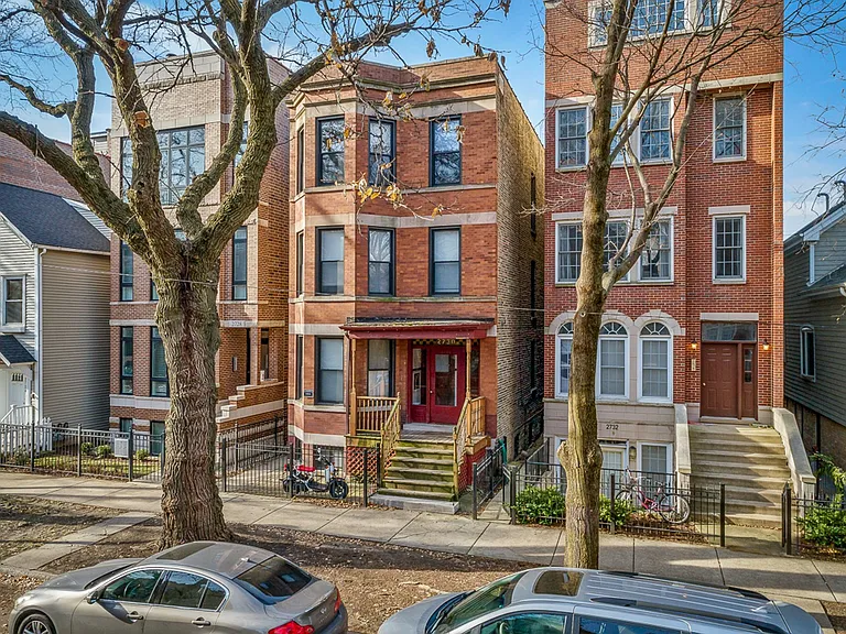 2730 N Wayne Ave — Photo 1