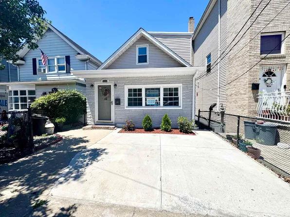 9005 Durham Ave, North Bergen, NJ 07047