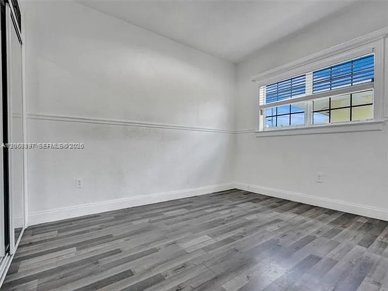 1161 NE 202nd St #1161 — Photo 25
