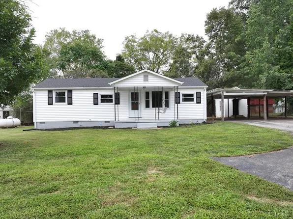 105 Leftwich St, Gretna, VA 24557