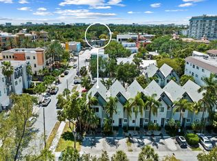 1000 SE 2nd St APT 1, Fort Lauderdale, FL 33301