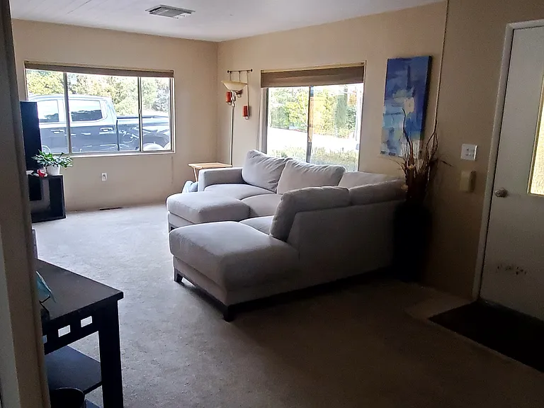 735 Sunshine Ln — Photo 12
