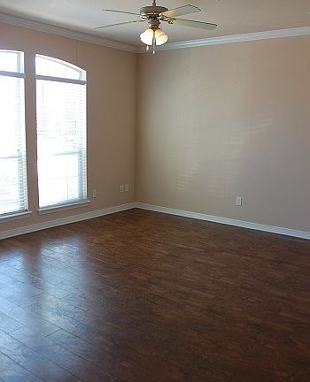 3rd image of 305 Holleman Dr #1603