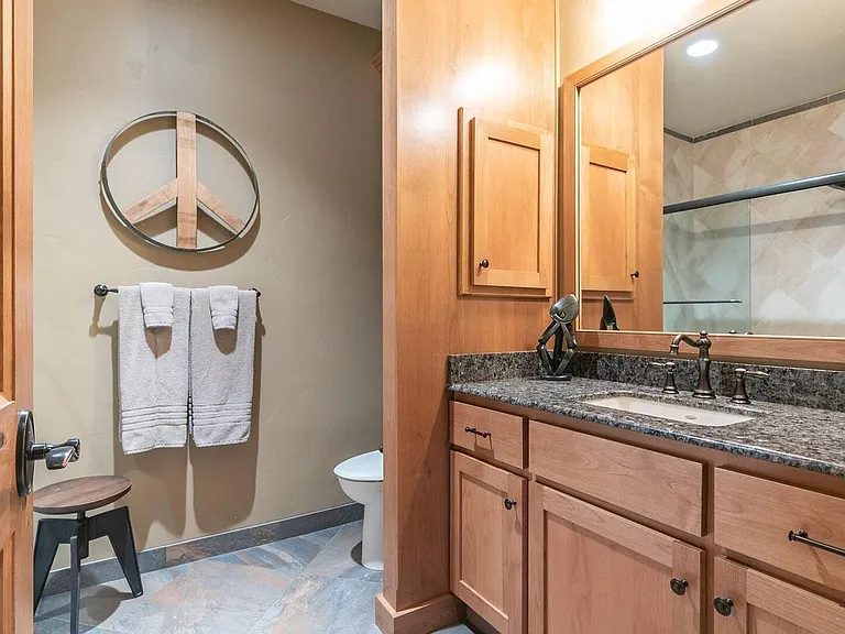12617 Bear Meadows Ct — Photo 16