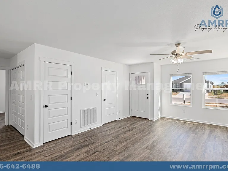 1512 Bluegrass St — Photo 3