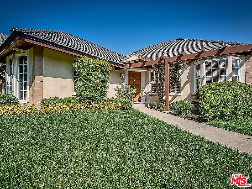 1st image of 4404 Placidia Ave