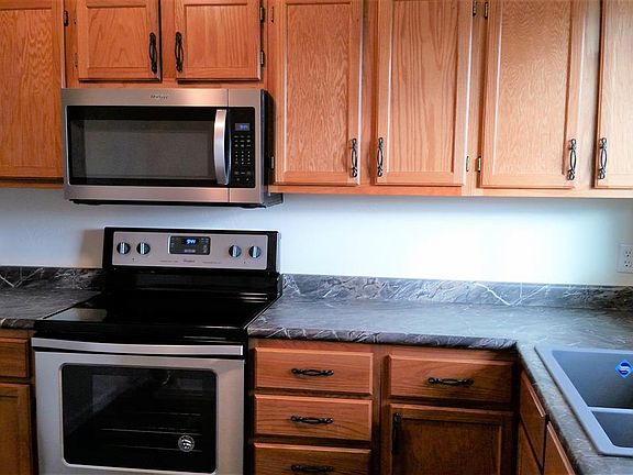 3rd image of 515 1/2 Horn Baker Ct