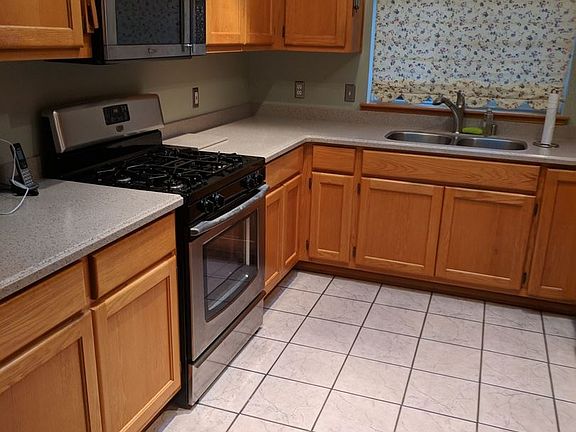 3rd image of 1027 Serenity Pines Ln