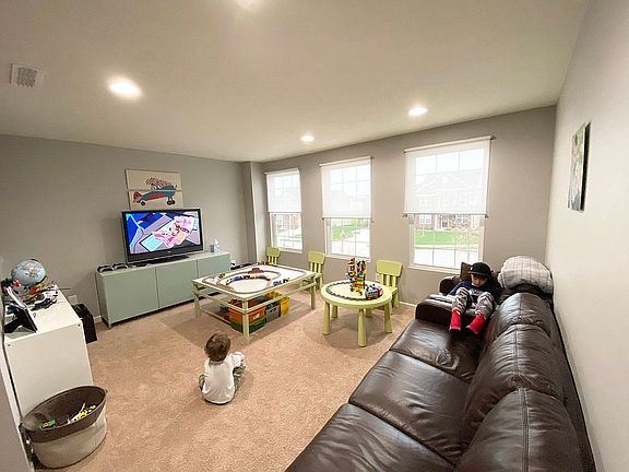 4th image of 14691 Hinton Dr