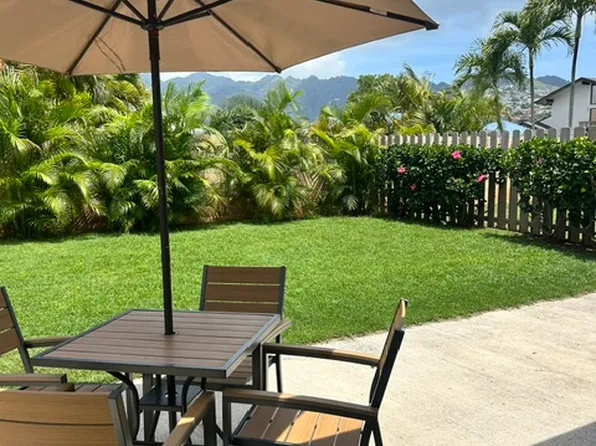 374 Oomano Pl #A, Honolulu, HI 96825