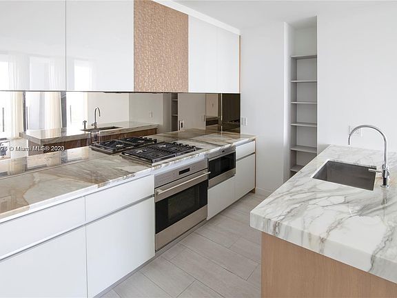 3rd image of 2831 S Bayshore Dr Unit 2206