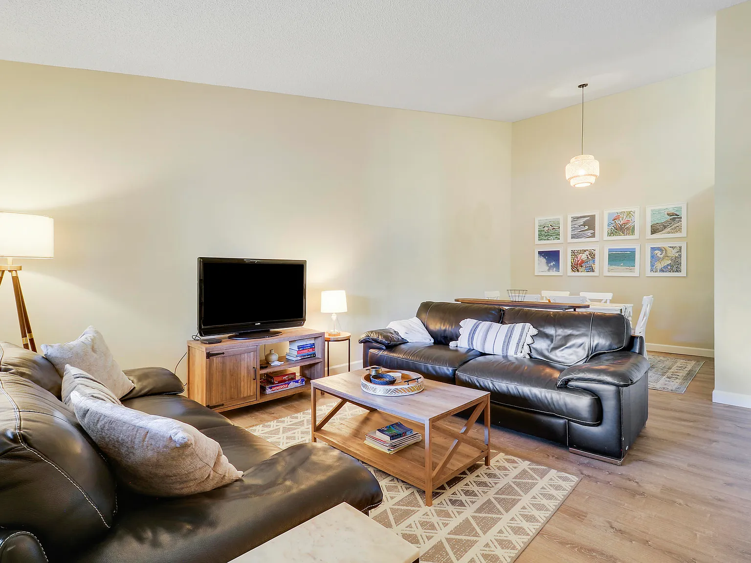 2 bed, 2.0 bath, 980 sqft, $2,500 — Photo 3