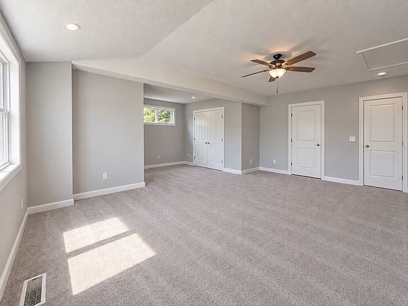 5th image of 10136 Bird River Rd