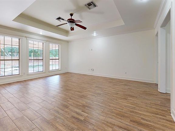 5th image of 6003 Deerfield Dr