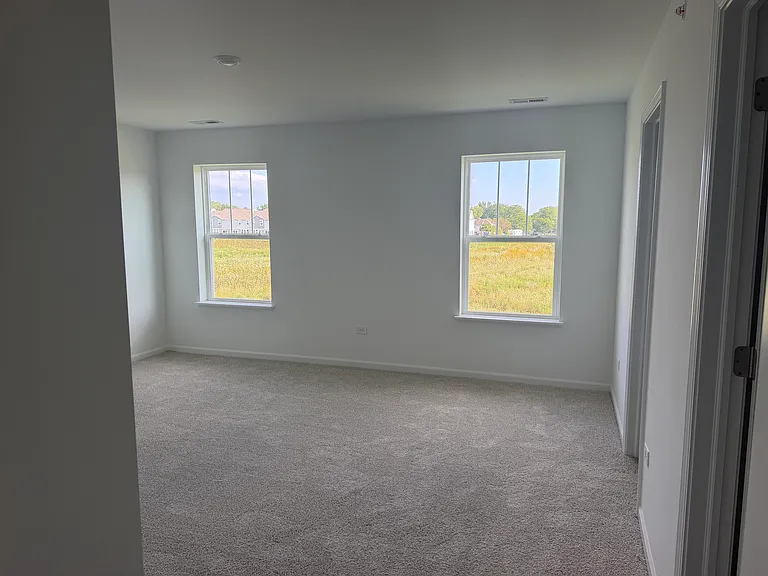 1019 Shagbark Ln #1019 — Photo 9