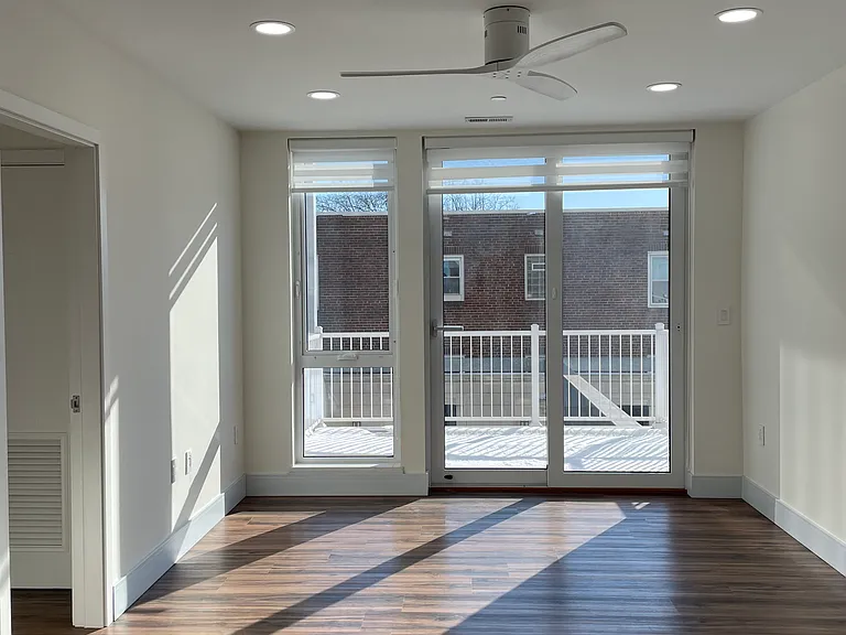 4906 Spruce St #308 — Photo 22