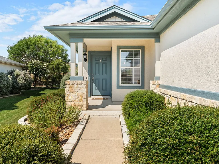 109 Monument Hill Trl — Photo 4