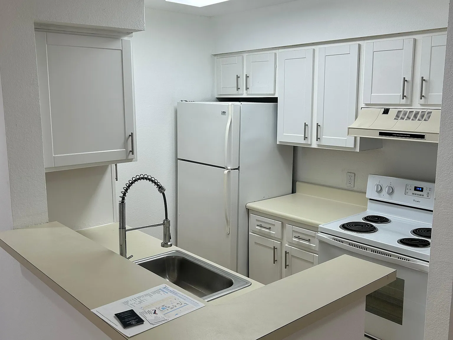 2 bed, 1100 sqft, $1,350 — Photo 2