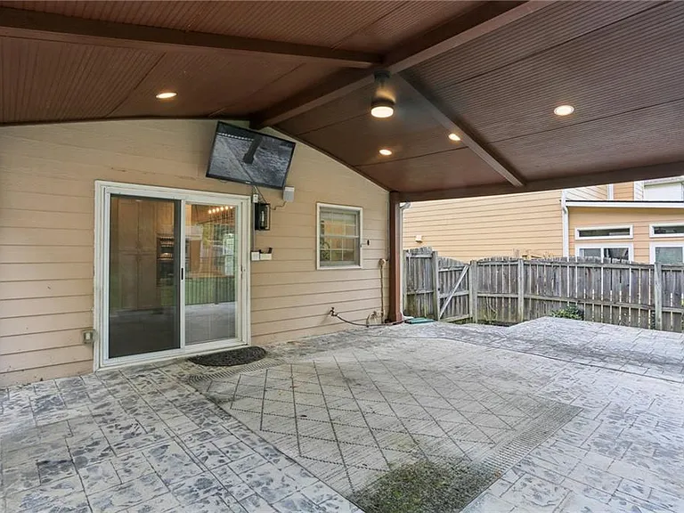 5038 Wickford Dr — Photo 14