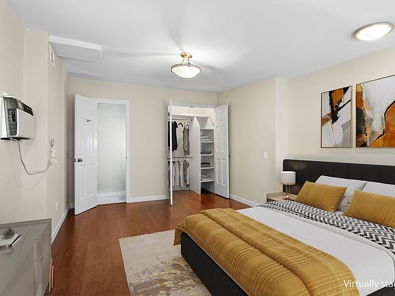 5th image of 21 Thompson St #Penthouse M