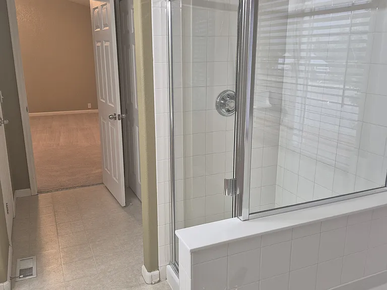 5496 Ansel Dr — Photo 39