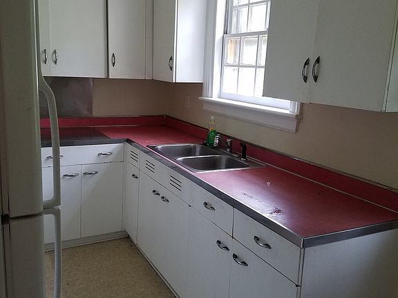 2nd image of 1234 Dubois Ave