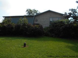 420 Frozen Ridge Rd, Marlboro, NY 12542