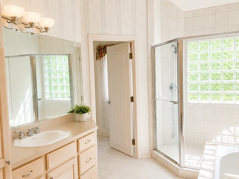 39710 Alsace Ct — Photo 33