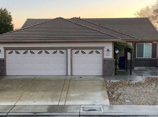 8472 Vista Brook Dr, Elk Grove, CA 95624