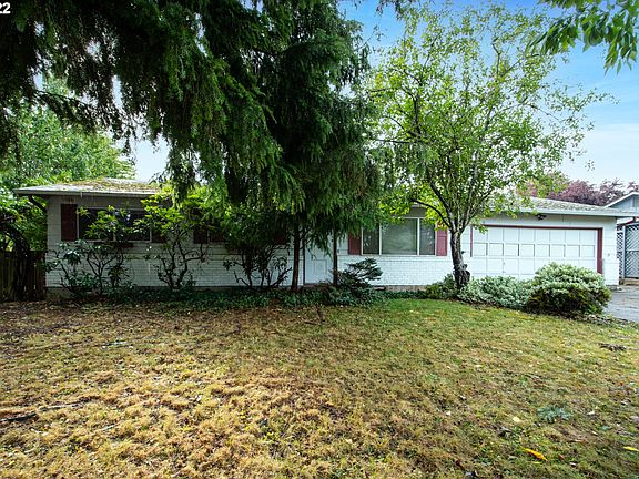 2nd image of 8605 NE 61st St