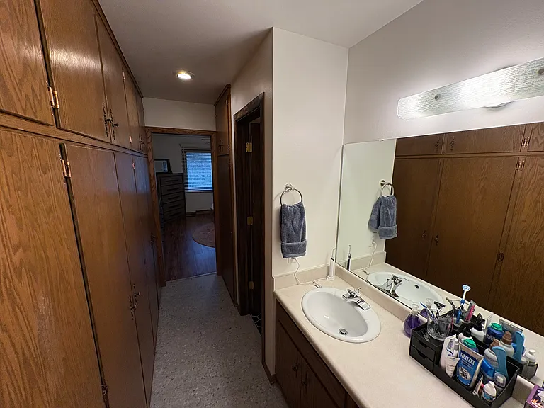 3102 Churchill Dr — Photo 15