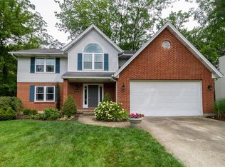 9068 Rich Woods Ct, Loveland, OH 45140