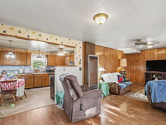 3rd image of 6335 County Road 46