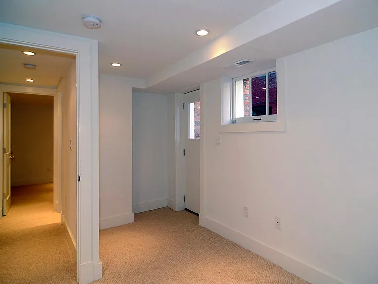 749 Park Rd NW #4 — Photo 5