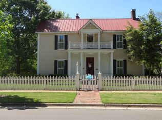 1301 N Fillmore St, Corinth, MS 38834