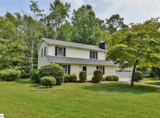 106 Vicksburg Ct, Simpsonville, SC 29681