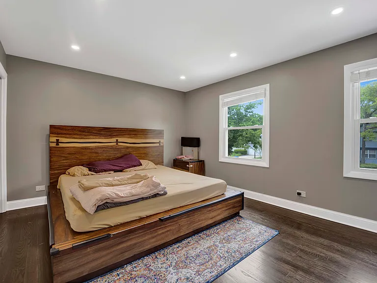 1135 Crestwood Dr — Photo 19
