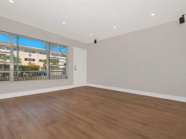 16800 NE 15th Ave APT 115, Miami, FL 33162