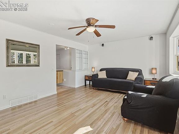 5th image of 3703 Leeds Cir