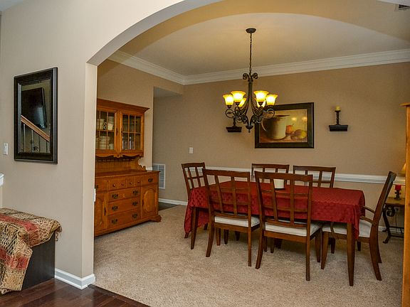 2nd image of 2868 Molly Dr