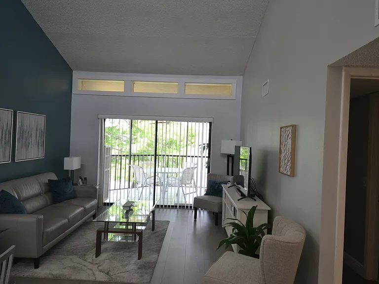 284 Woodlake Wynde — Photo 43