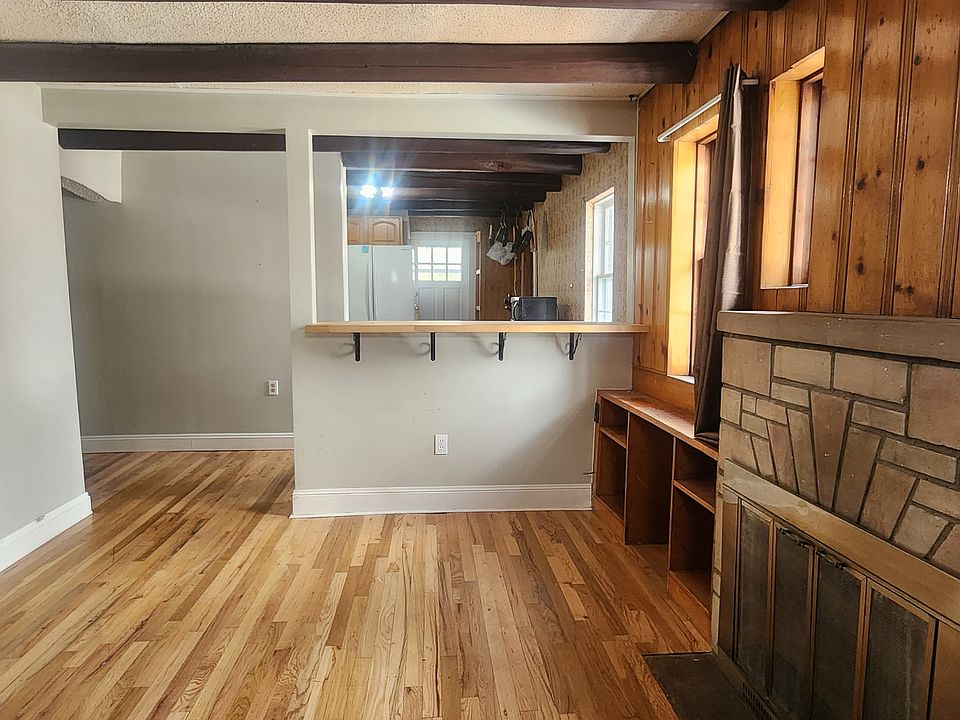 1st image of 762 N 9th St