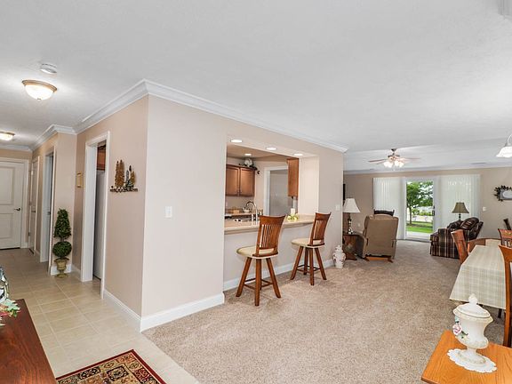 5th image of 1401 Pine Forest Dr #1